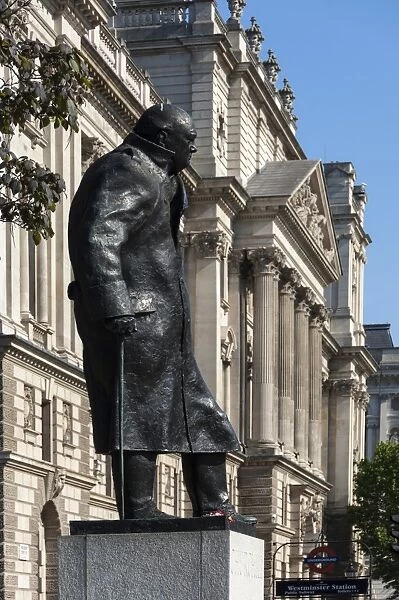 Statue of Sir Winston Churchill, Parliament Square, Parliamentary Buildings in background, London, England, United Kingdom, Europe
