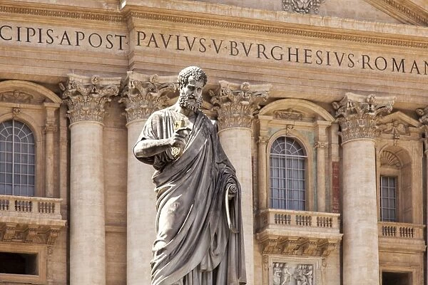 Statue of St. Peter, St. Peters Piazza, Vatican, Rome, Lazio, Italy, Europe