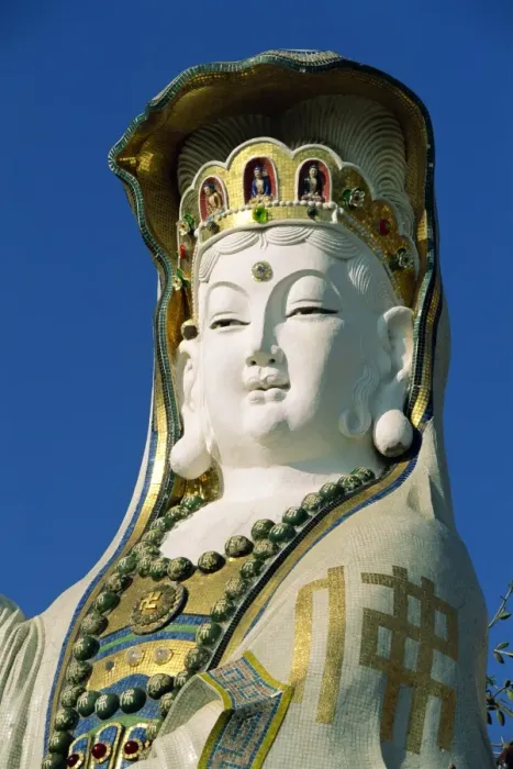 Framed Print : Statue at the Tin Hau Goddess Temple, Repulse Bay Beach, in Hong Kong, China, Asia Framed Print : Statue at the Tin Hau Goddess Temple, Repulse Bay Beach, in Hong Kong, China, Asia