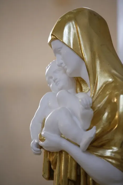 Framed Print : Statue of the Virgin and Child in Am Steinhof church, Vienna, Austria, Europe Framed Print : Statue of the Virgin and Child in Am Steinhof church, Vienna, Austria, Europe