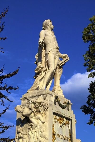 Statue of Wolfgang Amadeus Mozart, Vienna, Austria, Europe