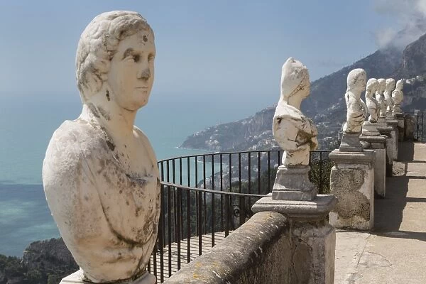 Statues on Belvedere of Infinity at the Villa Cimbrone in Ravello, Amalfi Coast (Costiera Amalfitana), UNESCO World Heritage Site, Campania, Italy, Mediterranean, Europe