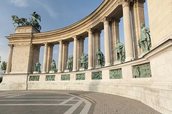 Statues of Hungarian historical leaders, Millennium Monument, Hosok Tere (Heroes Square), Budapest, Hungary, Europe