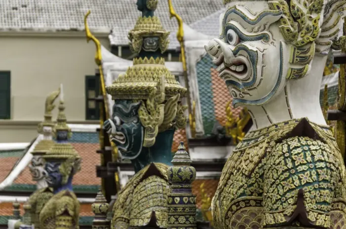Framed Print : Statues at the Temple of the Emerald Buddha (Wat Phra Kaew), the Royal Palace, Bangkok, Thailand, Southeast Asia, Asia Framed Print : Statues at the Temple of the Emerald Buddha (Wat Phra Kaew), the Royal Palace, Bangkok, Thailand, Southeast Asia, Asia