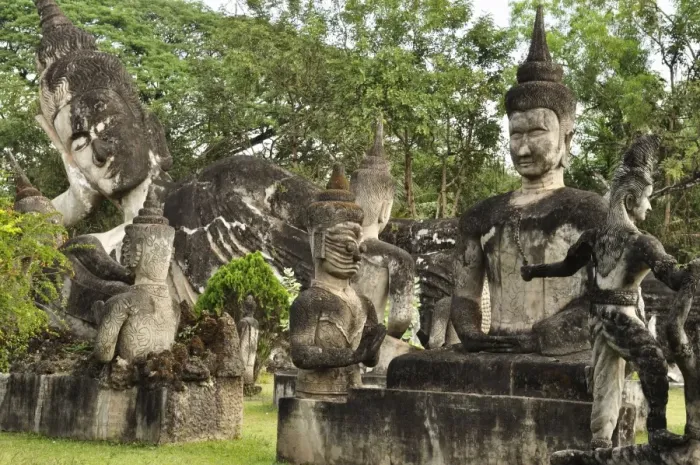 Framed Print : Statues at Xieng Khuan (Buddha Park), Vientiane, Laos, Indochina, Southeast Asia, Asia Framed Print : Statues at Xieng Khuan (Buddha Park), Vientiane, Laos, Indochina, Southeast Asia, Asia