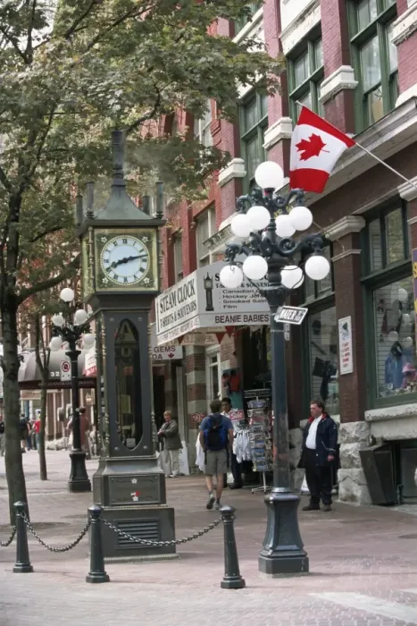 Framed Print : Steam clock in Gastown, Vancouver, British Columbia, Canada, North America Framed Print : Steam clock in Gastown, Vancouver, British Columbia, Canada, North America