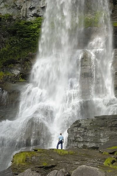 Steinsdalsfossen waterfall, near Norheimsund, Hordaland, Norway, Scandinavia, Europe