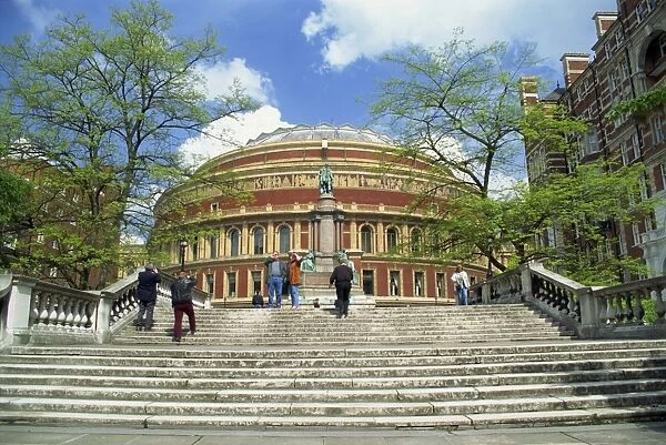 Steps and memorial before the Royal Albert Hall, built in 1871 and named after Prince Albert