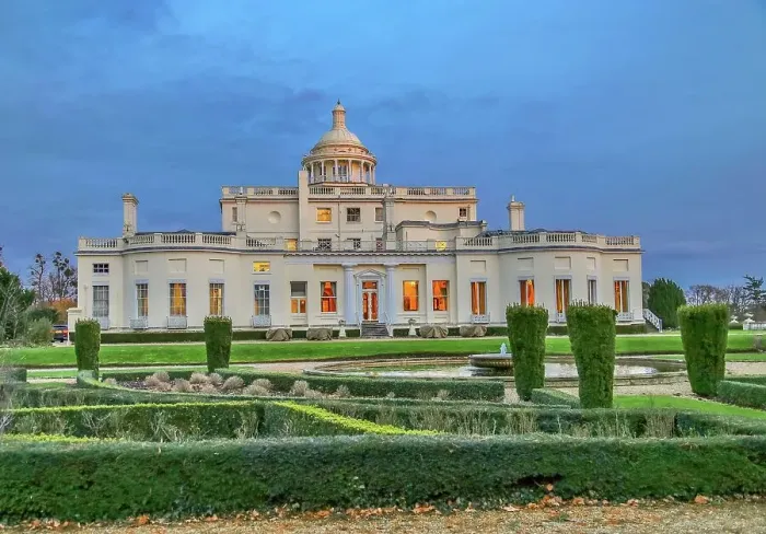 Framed Print : Stoke Park Hotel, venue for the iconic golf match between James Bond and Goldfinger in the 1964 film Goldfinger, Stoke Poges, Buckinghamshire, England, United Kingdom, Europe