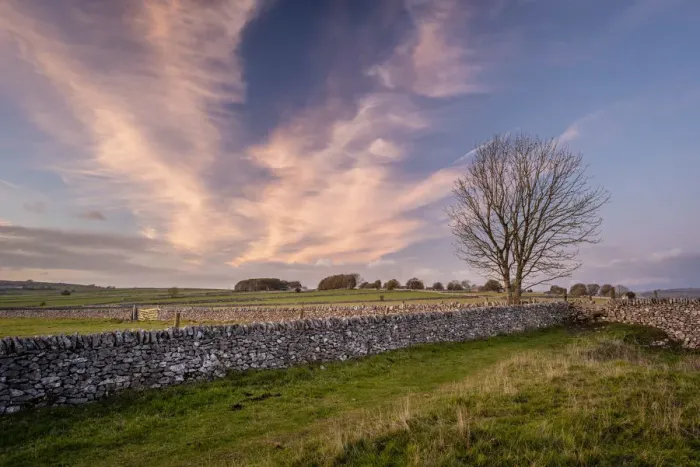 Framed Print : Stone walls and fields at sunset in autumn, Sheldon, Peak District National Park