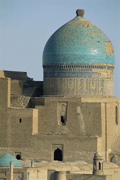 Storks nest, Magok-i-Kurpa Mosque, Bukhara, Uzbekistan, Central Asia, Asia