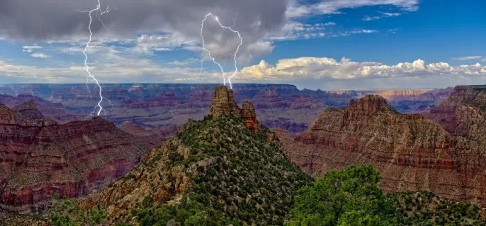 Framed Print : A storm brewing directly over the Sinking Ship on the south rim of the Grand Canyon Framed Print : A storm brewing directly over the Sinking Ship on the south rim of the Grand Canyon