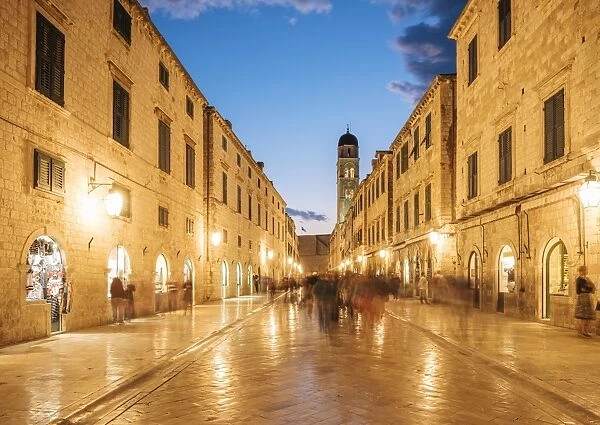 Stradun, Old Town, UNESCO World Heritage Site, Dubrovnik, Croatia, Europe