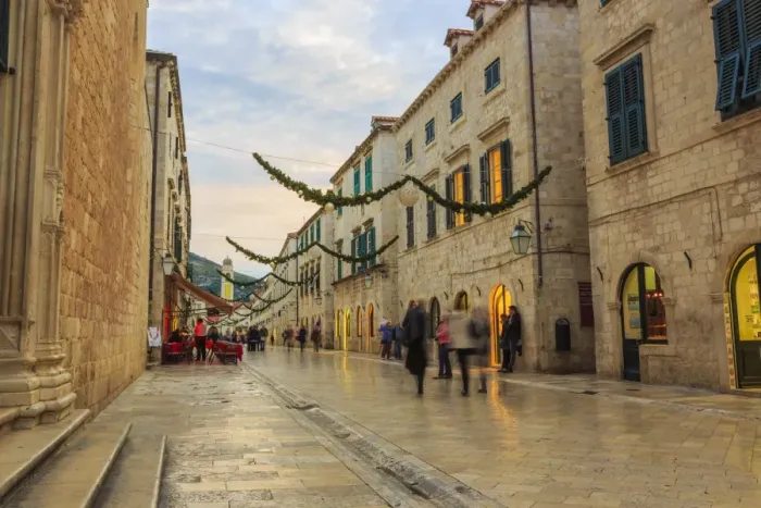 Framed Print : Stradun (Placa), pedestrian promenade, after sunset, evening blue hour, Old Town Framed Print : Stradun (Placa), pedestrian promenade, after sunset, evening blue hour, Old Town