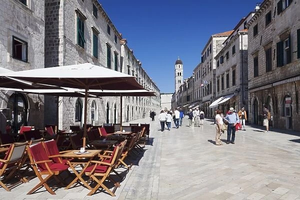 Street cafe on the main road Placa Stradun, Old Town, UNESCO World Heritage Site, Dubrovnik, Dalmatia, Croatia, Europe