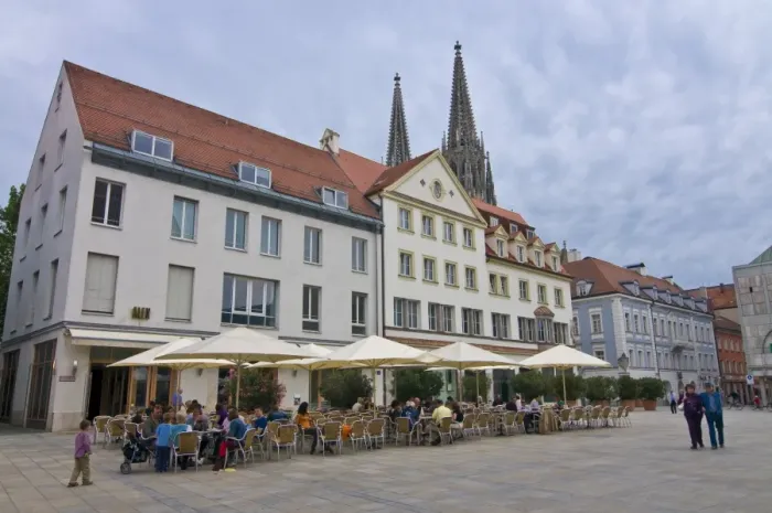 Framed Print : Street cafe on a Market Square, Regensburg, Bavaria, Germany, Europe Framed Print : Street cafe on a Market Square, Regensburg, Bavaria, Germany, Europe