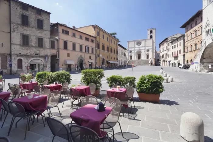 Framed Print : Street cafe at Piazza del Popolo Square, Duomo Santa Maria Cathedral, Todi, Perugia District Framed Print : Street cafe at Piazza del Popolo Square, Duomo Santa Maria Cathedral, Todi, Perugia District