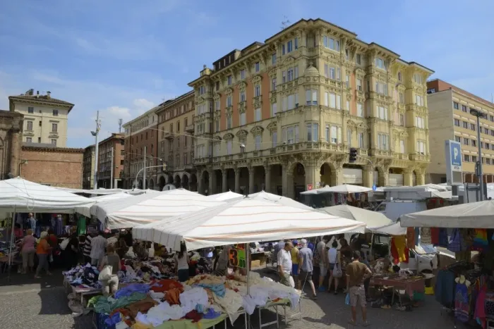 Framed Print : Street market, Via Irnerio, Bologna, Emilia-Romagna, Italy, Europe Framed Print : Street market, Via Irnerio, Bologna, Emilia-Romagna, Italy, Europe