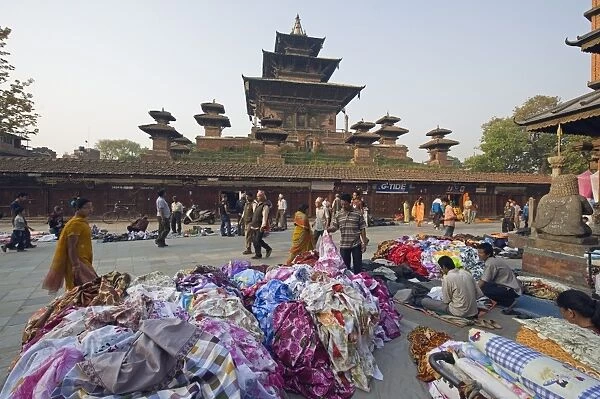 Street market and temple at Durbar Square, Kathmandu, Nepal, Asia