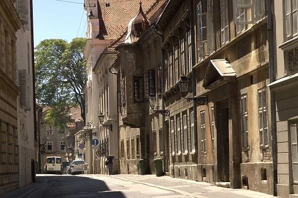 Street scene, Gorni Grad (Upper Town), Zagreb, Croatia, Europe