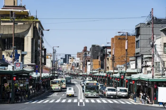 Framed Print : Street scene, Kyoto, Japan, Asia Framed Print : Street scene, Kyoto, Japan, Asia
