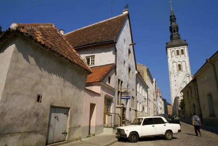 Framed Print : Street scene and the Niguliste Church tower, in the Old Town, Tallinn, Estonia Framed Print : Street scene and the Niguliste Church tower, in the Old Town, Tallinn, Estonia
