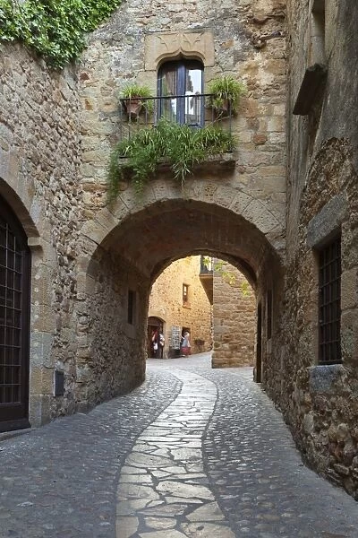 Street scene in old town, Pals, Costa Brava, Catalonia, Spain, Europe