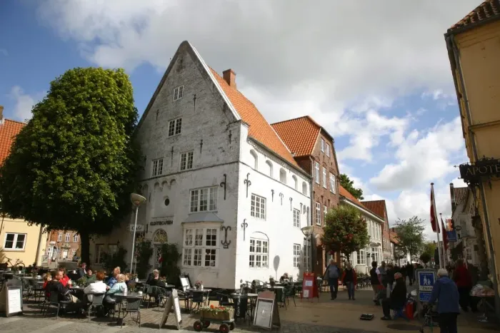 Framed Print : Street scene in Tonder, Jutland, Denmark, Scandinavia, Europe Framed Print : Street scene in Tonder, Jutland, Denmark, Scandinavia, Europe