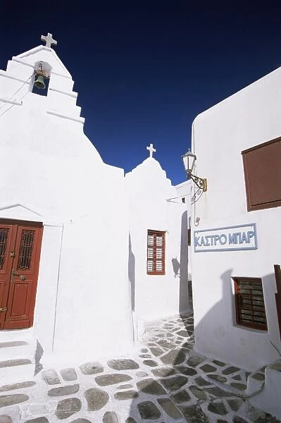 Street scene with whitewashed buildings