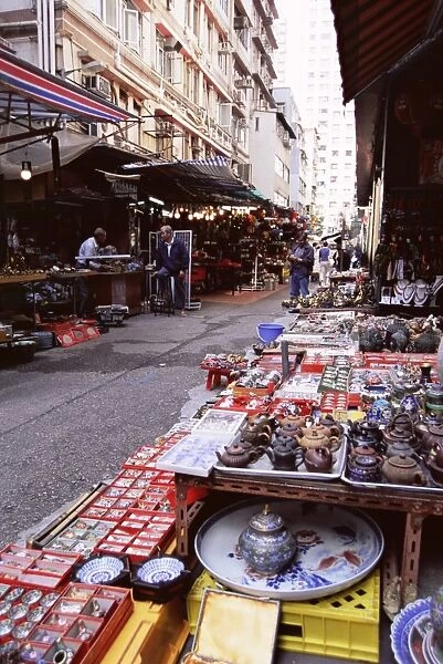 Street stalls, Upper Lascar Row, Hong Kong Island, Hong Kong, China, Asia