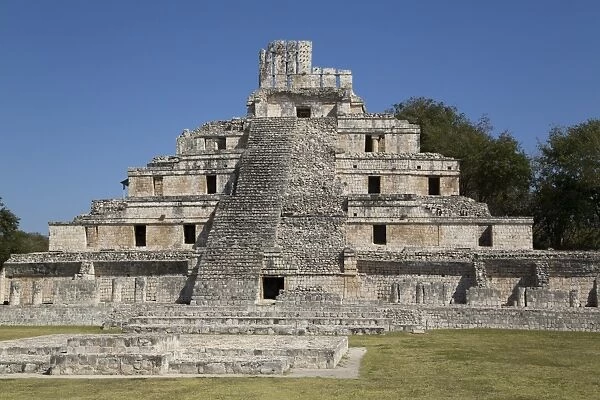 Structure of Five Floors (Pisos), Edzna, Mayan archaeological site, Campeche, Mexico