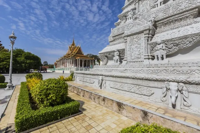 Framed Print : Stupa in the Royal Palace, in the capital city of Phnom Penh, Cambodia, Indochina, Southeast Asia, Asia Framed Print : Stupa in the Royal Palace, in the capital city of Phnom Penh, Cambodia, Indochina, Southeast Asia, Asia