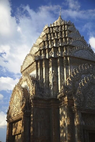 Stupa at Wat Han Chey, Kampong Cham, Cambodia, Indochina, Southeast Asia, Asia
