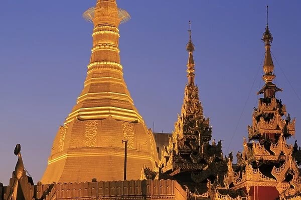 Sule Pagoda, Yangon (Rangoon), Myanmar (Burma), Asia
