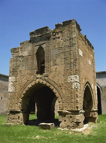 Sultan Hani Kervanserai near Sivas, a fine example of a Seljuk caravanserai mosque