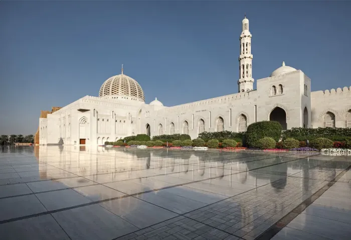 Framed Print : Sultan Qaboos Mosque reflected in the shiny marble floor, Muscat, Oman, Middle East Framed Print : Sultan Qaboos Mosque reflected in the shiny marble floor, Muscat, Oman, Middle East