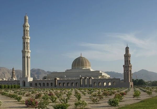 Sultan Quaboos Great Mosque, Muscat, Oman, Middle East