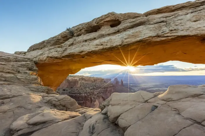 Framed Print : The sun is rising under Mesa Arch, Canyonlands National Park, Moab, Utah, United States of America Framed Print : The sun is rising under Mesa Arch, Canyonlands National Park, Moab, Utah, United States of America
