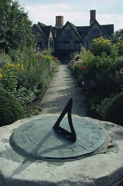 Sundial in the garden of Halls Croft, Stratford, Warwickshire, England