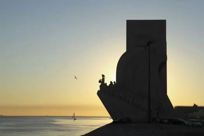 Framed Print : Sundown at the Monument to the Discoveries (Padrao dos Descobrimentos) by the River Tagus Framed Print : Sundown at the Monument to the Discoveries (Padrao dos Descobrimentos) by the River Tagus