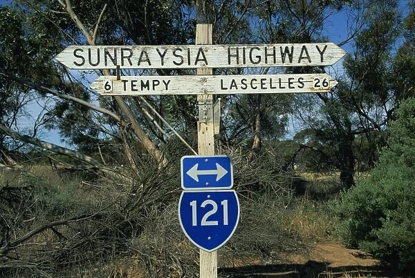 Sunraysia Highway, Victoria, Australia, Pacific
