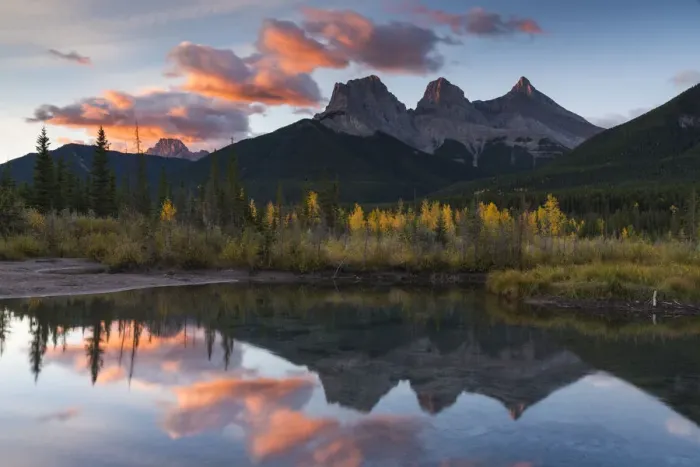 Framed Print : Sunrise in autumn at Three Sisters Peaks near Banff National Park, Canmore, Alberta Framed Print : Sunrise in autumn at Three Sisters Peaks near Banff National Park, Canmore, Alberta