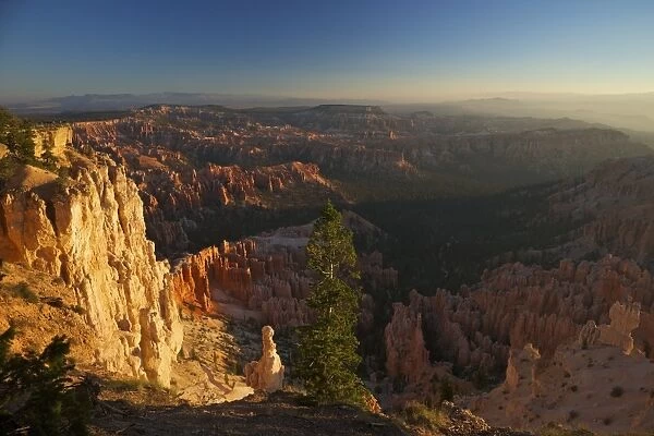 Sunrise from Bryce Point, Bryce Canyon National Park, Utah, United States of America, North America