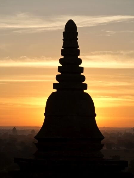 Sunrise in the Buddhist temples of Bagan (Pagan), Myanmar (Burma), Asia