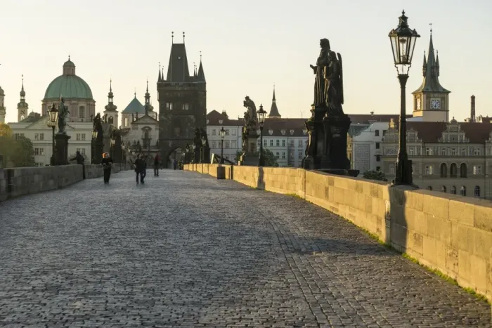 Framed Print : Sunrise on Charles Bridge, UNESCO World Heritage Site, Prague, Czech Republic, Europe Framed Print : Sunrise on Charles Bridge, UNESCO World Heritage Site, Prague, Czech Republic, Europe