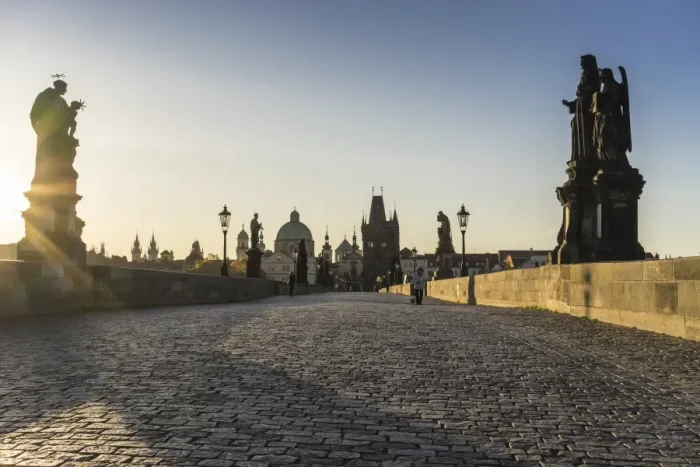 Framed Print : Sunrise on Charles Bridge, UNESCO World Heritage Site, Prague, Czech Republic, Europe Framed Print : Sunrise on Charles Bridge, UNESCO World Heritage Site, Prague, Czech Republic, Europe