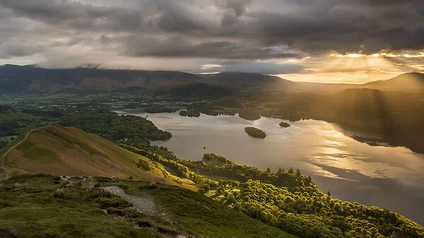 Sunrise over Derwentwater from the ridge leading to Catbells in the Lake District National Park