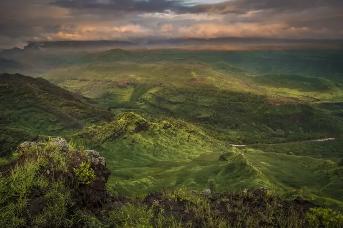 Framed Print : Sunrise over the green southern end of Waimea Canyon in the spring, Kauai, Hawaii Framed Print : Sunrise over the green southern end of Waimea Canyon in the spring, Kauai, Hawaii