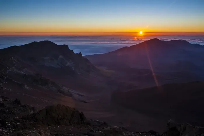 Framed Print : Sunrise above Haleakala National Park, Maui, Hawaii, United States of America, Pacific Framed Print : Sunrise above Haleakala National Park, Maui, Hawaii, United States of America, Pacific