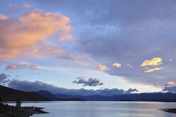 Sunrise, Lake Tekapo, Canterbury, South Island, New Zealand, Pacific